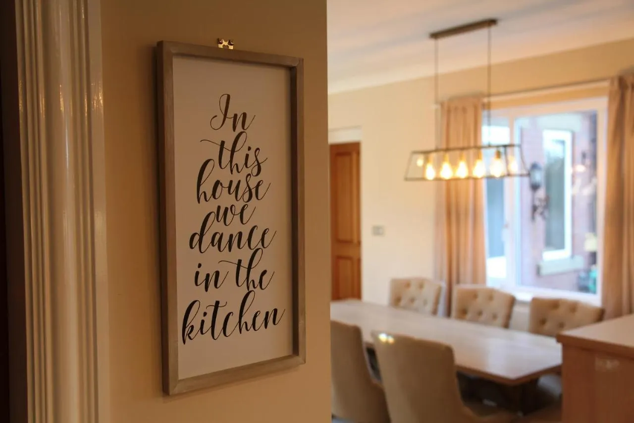 The Farmhouse At Ream Hills Weeton
